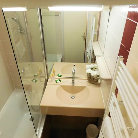 Апарт-готель Le Cheval Blanc - Village Montana Валь-Торанс