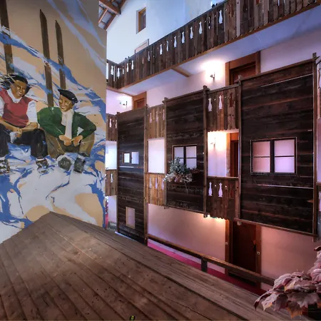 Апарт-готель Le Cheval Blanc - Village Montana 3*