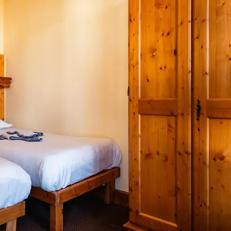 Le Cheval Blanc - Village Montana Апарт-готель 3*