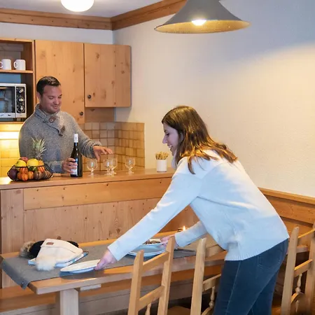 Lägenhetshotell Le Cheval Blanc - Village Montana 3*