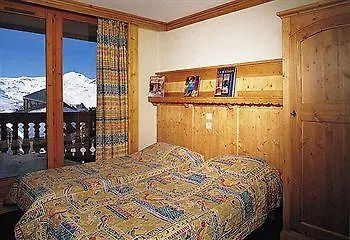 Le Cheval Blanc - Village Montana Lägenhetshotell Val Thorens