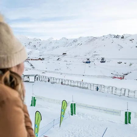 Lägenhetshotell Le Cheval Blanc - Village Montana 3*