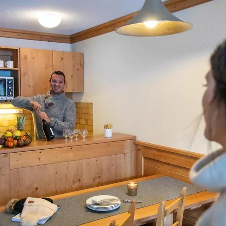 Ξενοδοχείο με διαμερίσματα Le Cheval Blanc - Village Montana Val Thorens